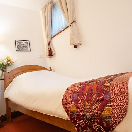 Garden Hotel Бангор Номер фото
